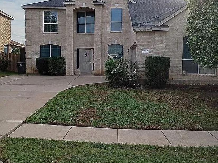 7817  Longbow Lane , Arlington Texas 76002