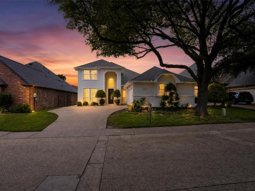 909  Saint Andrews Place , DeSoto Texas 75115