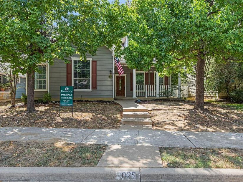 1025  Devonshire Drive , Providence Village Texas 76227