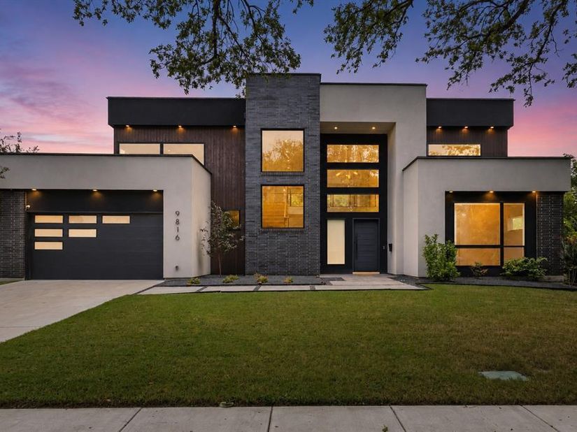 9816  Mixon Drive , Dallas Texas 75220