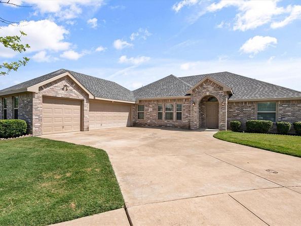 400  Hummingbird Trail , Crowley Texas 76036