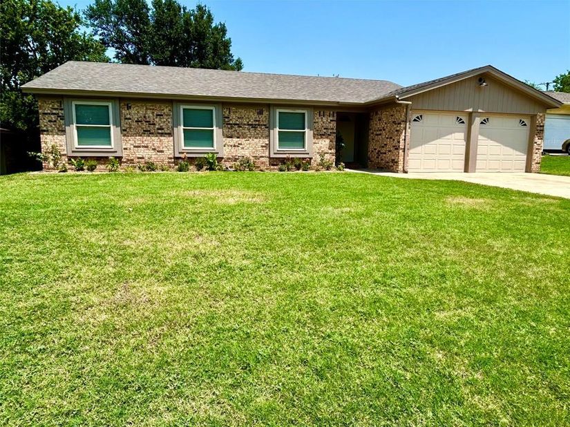 6933  Wicks Trail , Fort Worth Texas 76133