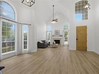 2815  Bur Oak Drive 
