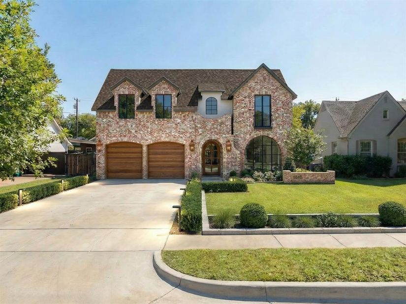 6848  Clayton Avenue , Dallas Texas 75214