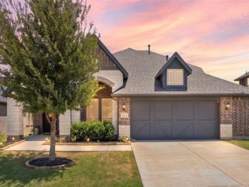 813  Lake Cove Drive 
