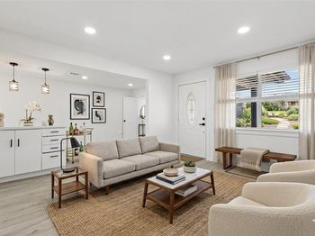 1722  Hillcrest Street 