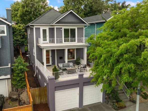 325 23rd Avenue E, Seattle WA 98112