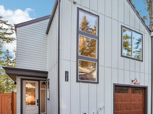 13748 Stone Avenue N, Seattle WA 98133