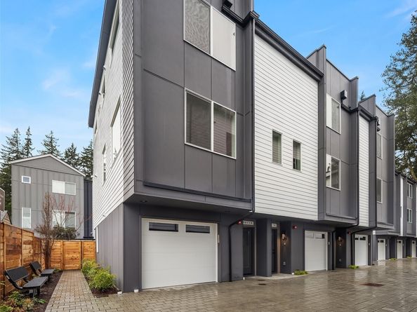 18011 2nd Avenue NE A, Shoreline WA 98155