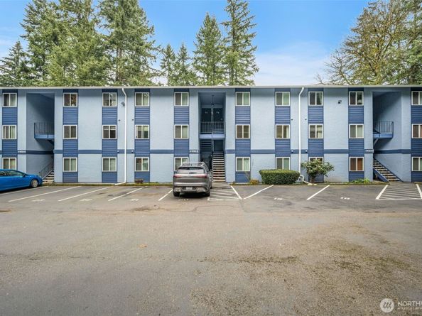 14010 Juanita Drive NE SB4, Kirkland WA 98034