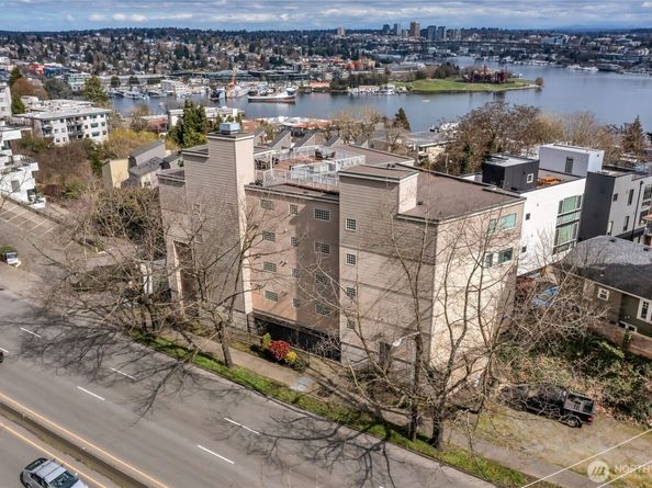 559 McGraw Street 201, Seattle WA 98109