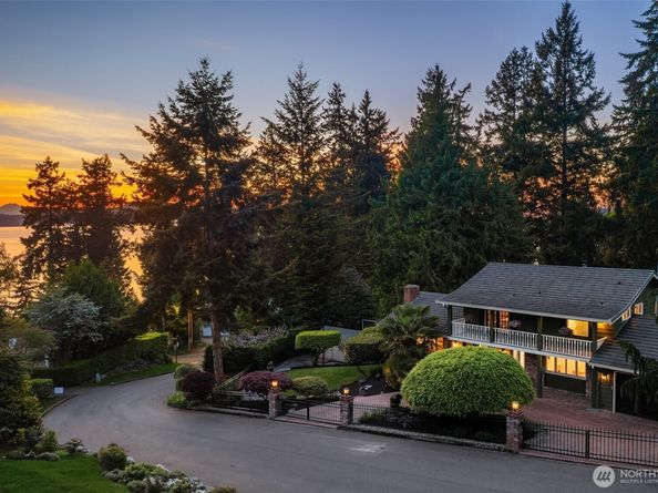 2640 SW 163rd Street, Burien WA 98166