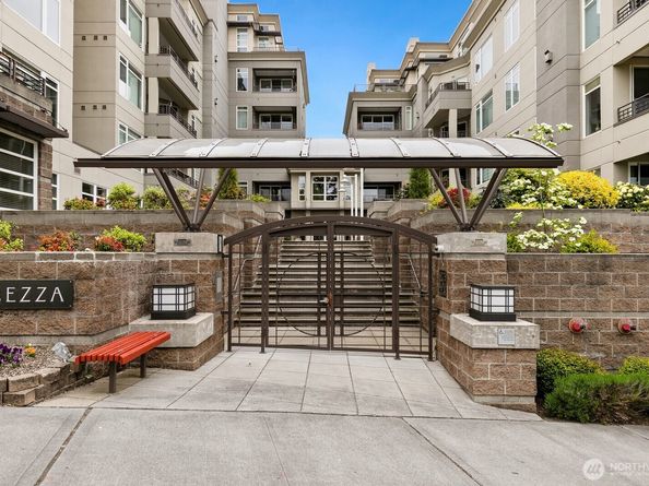 225 4th Avenue A309, Kirkland WA 98033