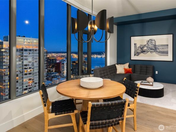 2510 6th Avenue 3902, Seattle WA 98121