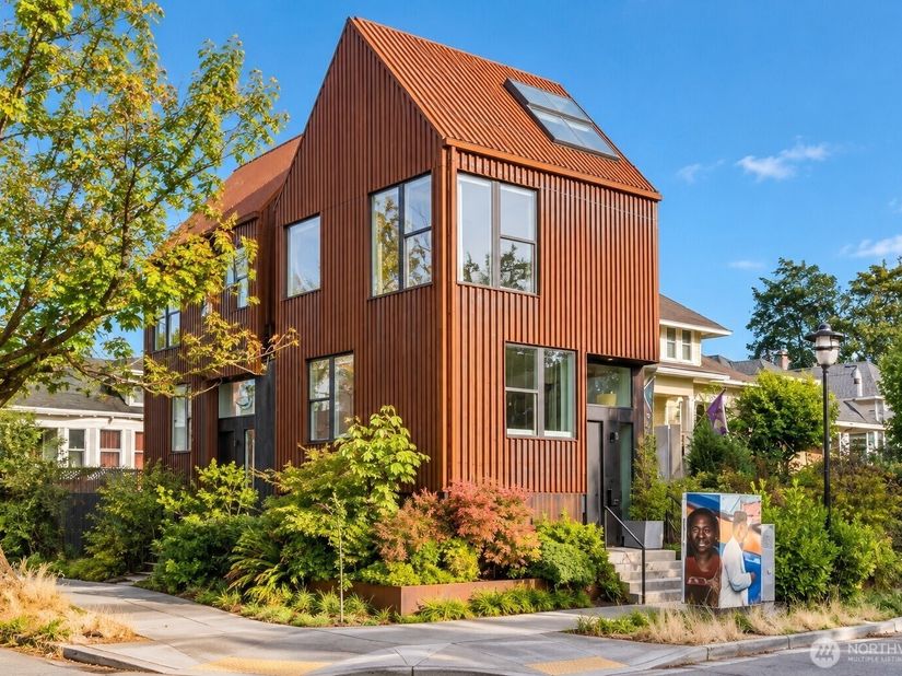 2303 E Alder Street, Seattle WA 98122