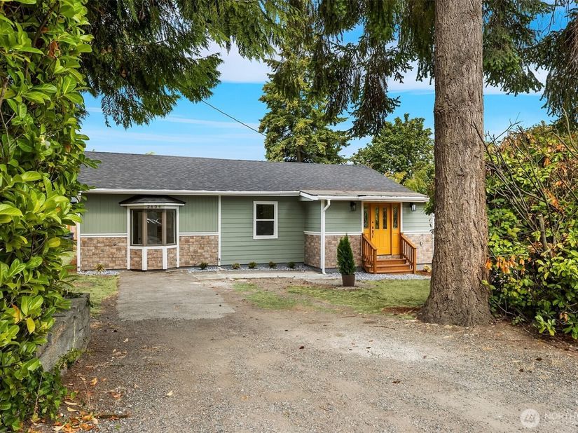 2604 S 122nd Street, Seattle WA 98168