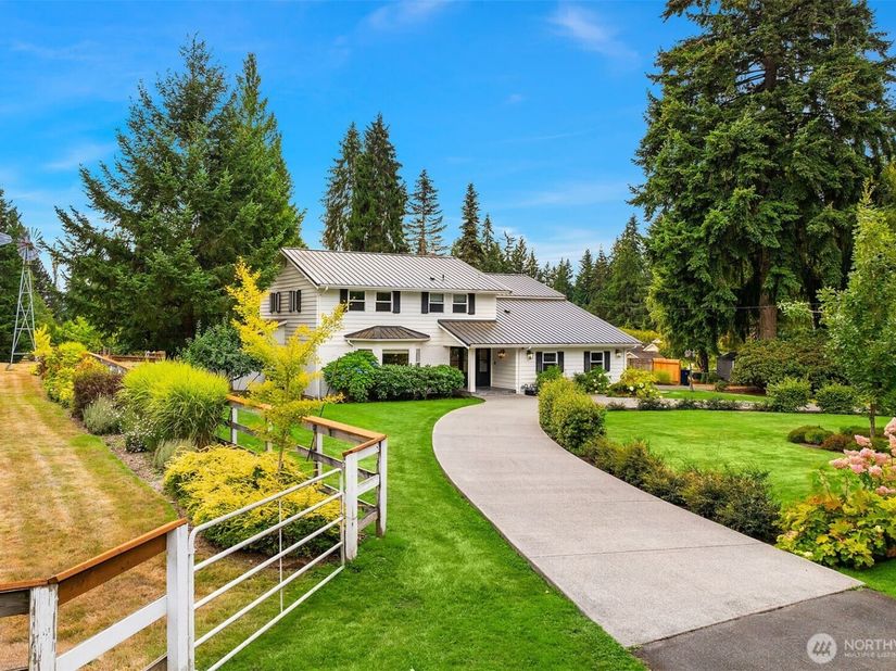 16207 NE 165th Street, Woodinville WA 98072