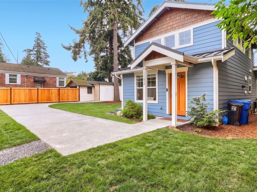 12757 Dayton Avenue N B, Seattle WA 98133
