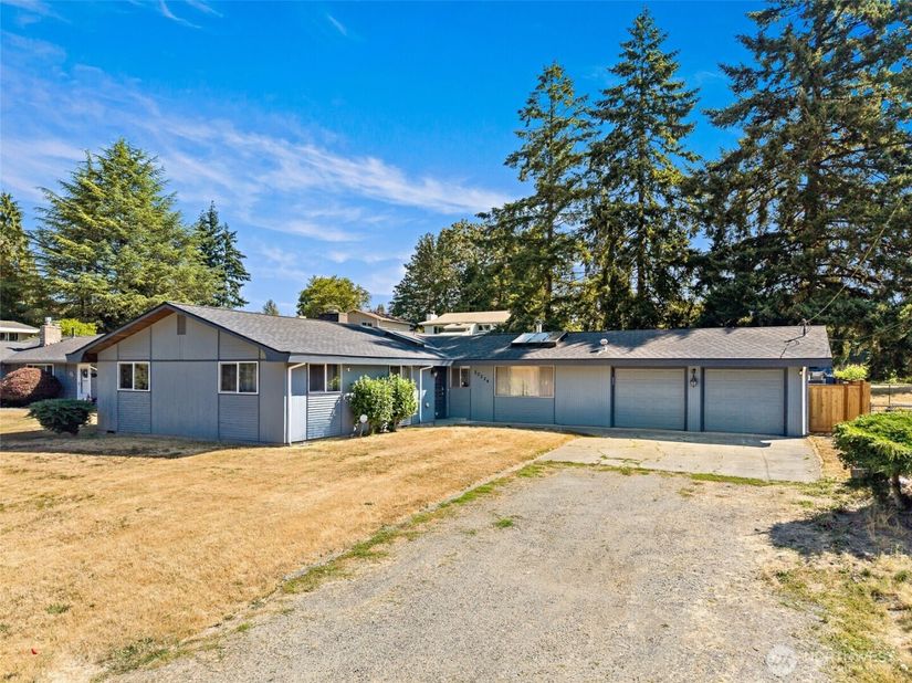 20224 106th Avenue SE, Kent WA 98031