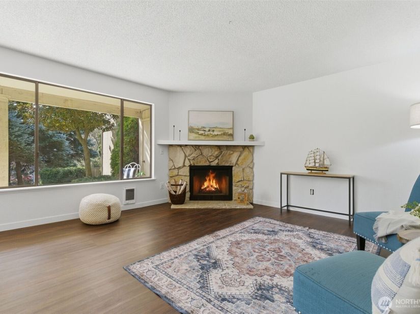26425 Pennsylvania Avenue NE 4, Kingston WA 98346