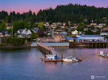 18211 Fjord Drive NE
