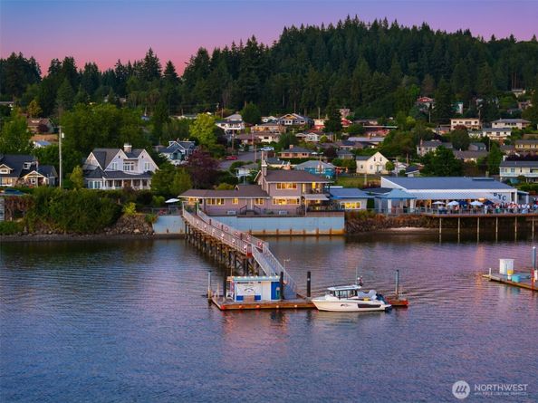 18211 Fjord Drive NE, Poulsbo WA 98370