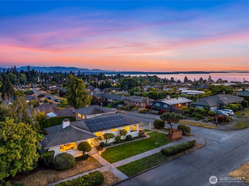 8505 21st Avenue NW, Seattle WA 98117