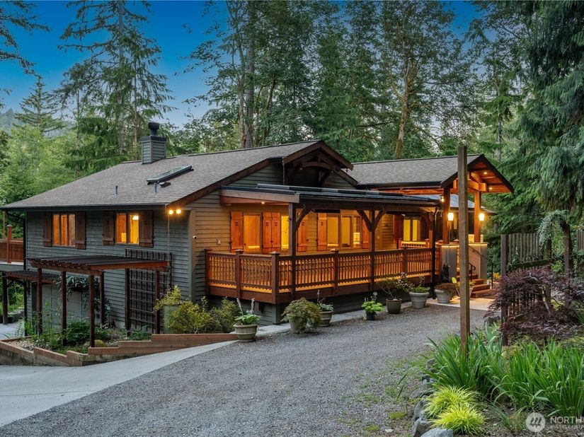 14808 260th Avenue SE, Issaquah WA 98027