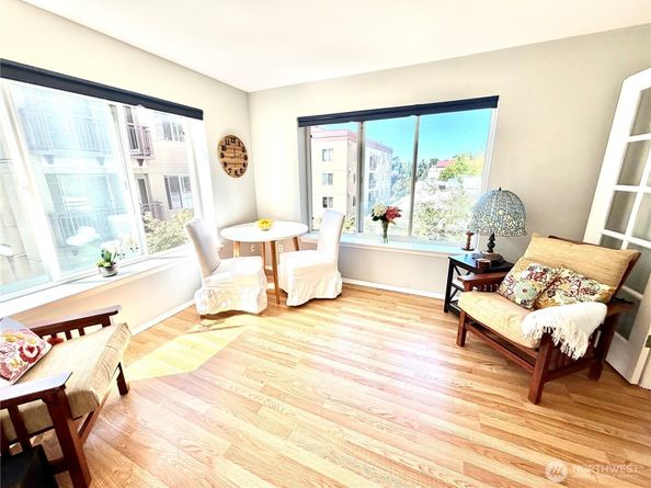 712 E Denny Way 401, Seattle WA 98122
