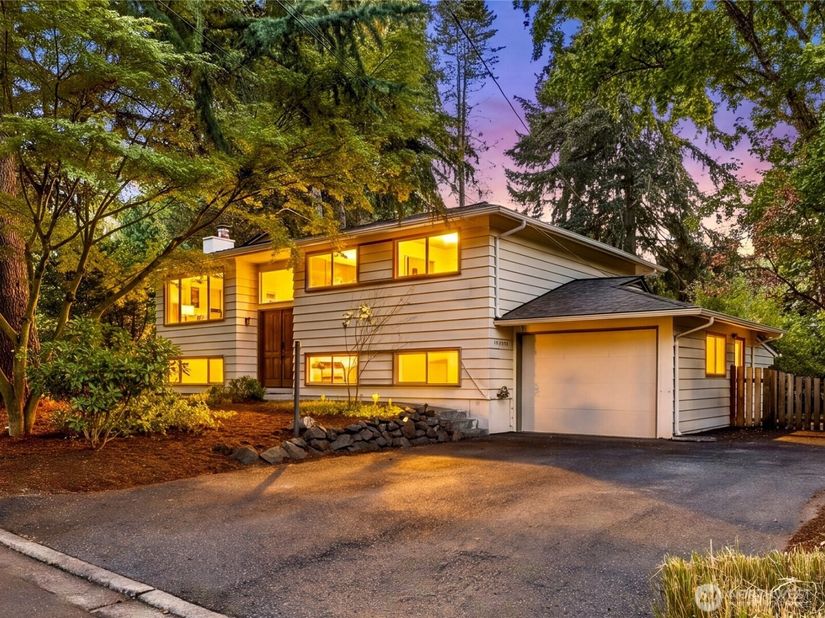 12231 95th Place NE, Kirkland WA 98034