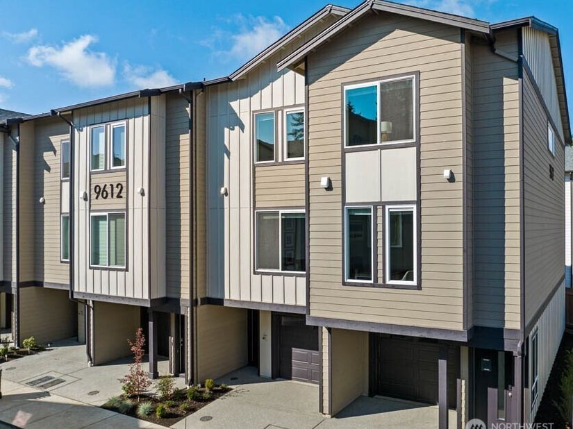 16830 20th Avenue W F5, Lynnwood WA 98037