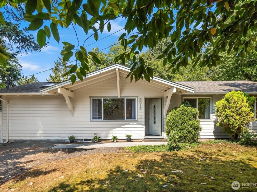 8012 NE 128th Street, Kirkland WA 98034