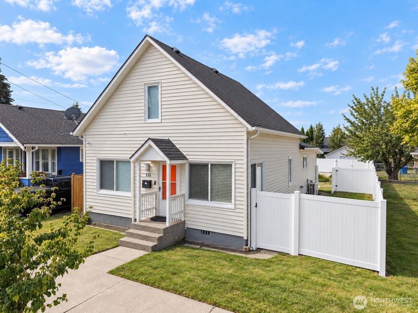 535 Morris Avenue S, Renton WA 98057