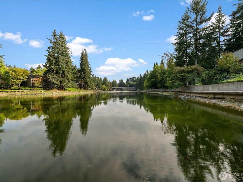 6581 137th Place NE 482, Redmond WA 98052