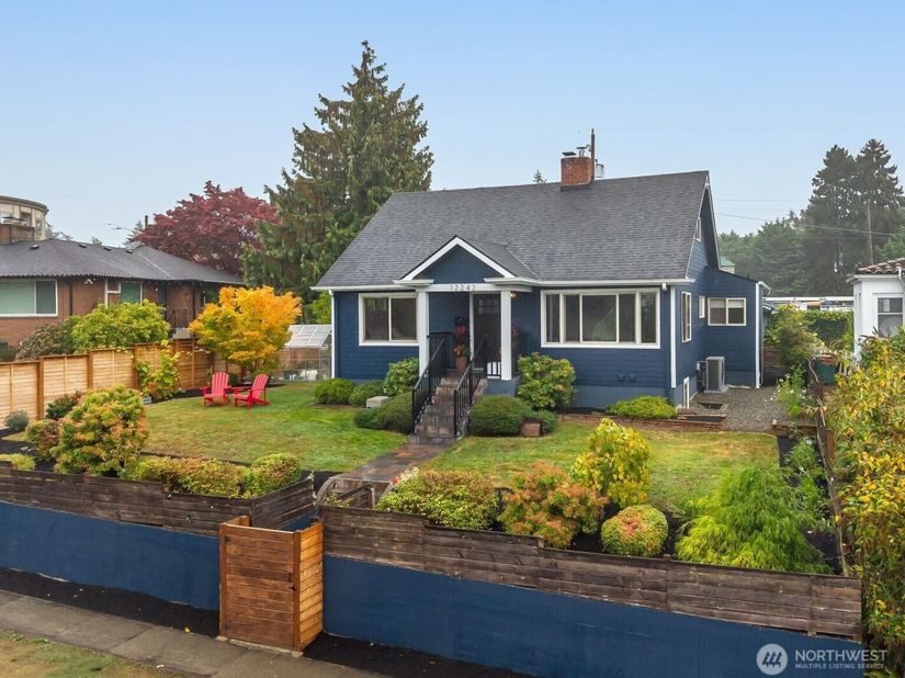 12242 Palatine Avenue N, Seattle WA 98133