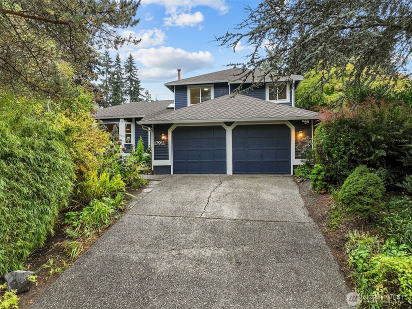 17911 NE 101st Court, Redmond WA 98052