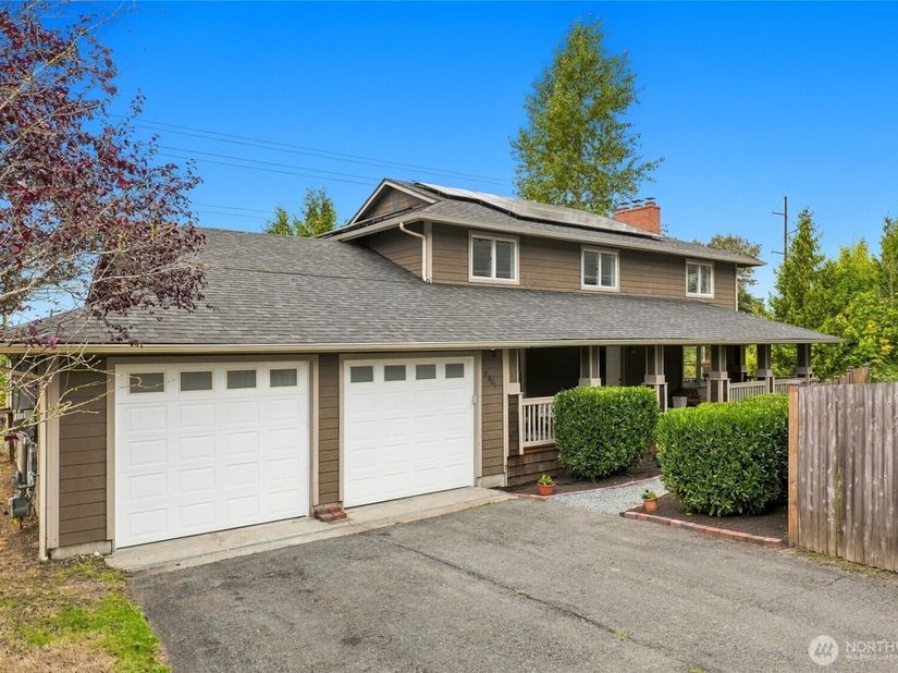 8201 1st Place SE, Lake Stevens WA 98258