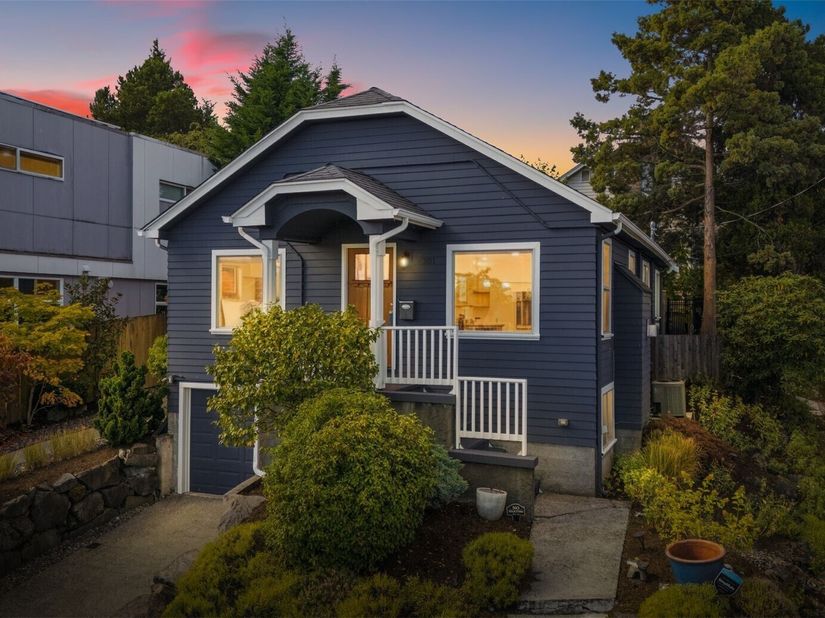 2301 19th Avenue S, Seattle WA 98144