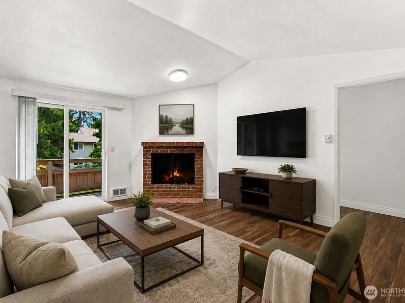 14200 NE 171st Street C206, Woodinville WA 98072