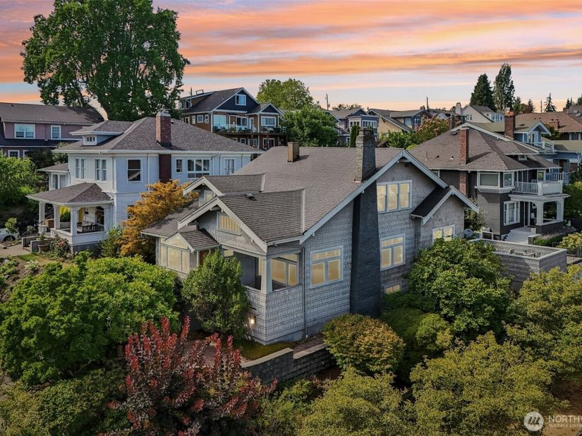 3116 S Dose Terrace, Seattle WA 98144