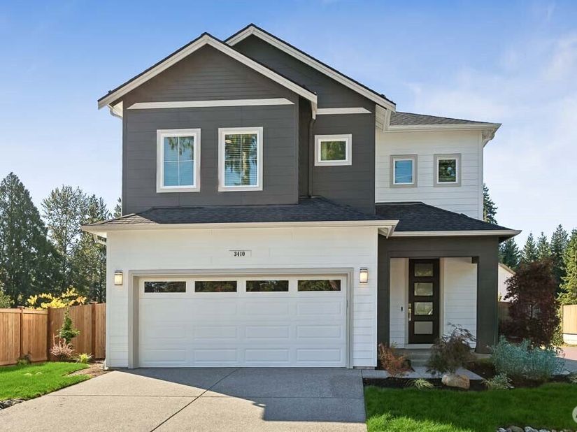 9208 NE 186th Place, Bothell WA 98011