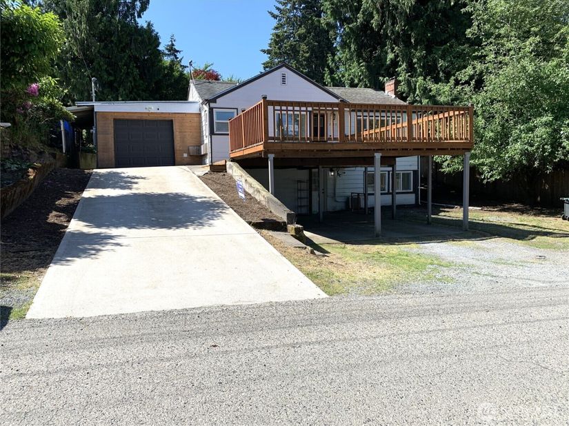 2315 S 116th Place, Seattle WA 98168