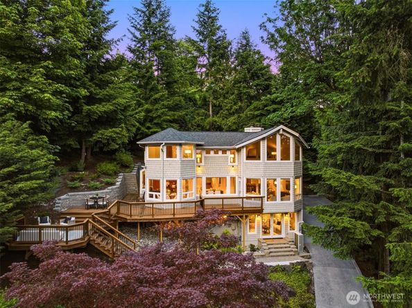 11113 NE 38th Place, Bellevue WA 98004