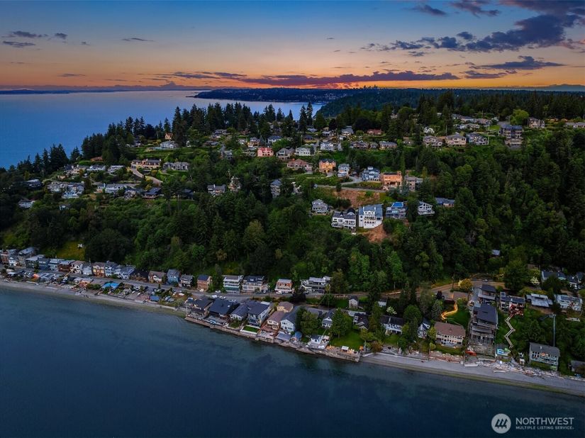 2832 SW 171st Street, Burien WA 98166