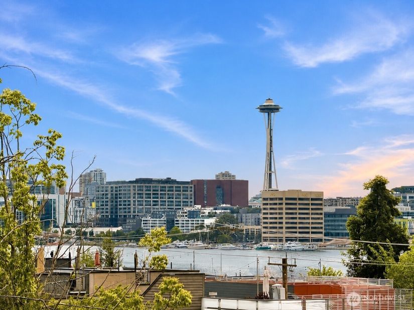 2326 Minor Avenue E B, Seattle WA 98102