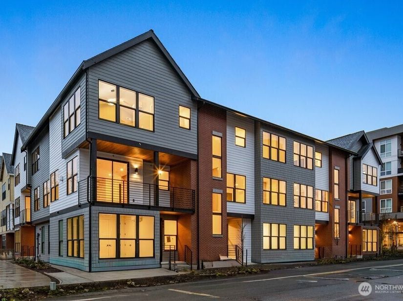 962 7th Ave NW (Homesite #4), Issaquah WA 98027