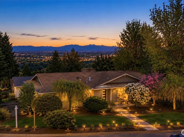 13720 94th Avenue NE, Kirkland WA 98034