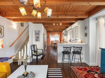 3010 NE 55th Street