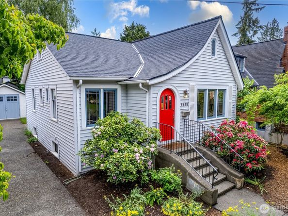 6848 31st Avenue NE, Seattle WA 98115
