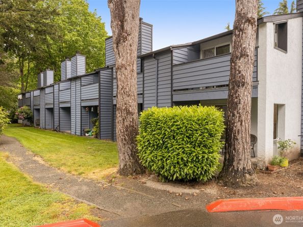 280 Newport Wy NW NW B15, Issaquah WA 98027